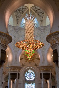 The main prayer hall features the world’s second largest chandelier, ten meters in diameter, fifteen meters in height, and weighs nine tons.
